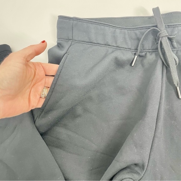 Nike Active Wide Leg Fleece Lined Drawstring Athletic Black Pant size medium - Picture 8 of 13